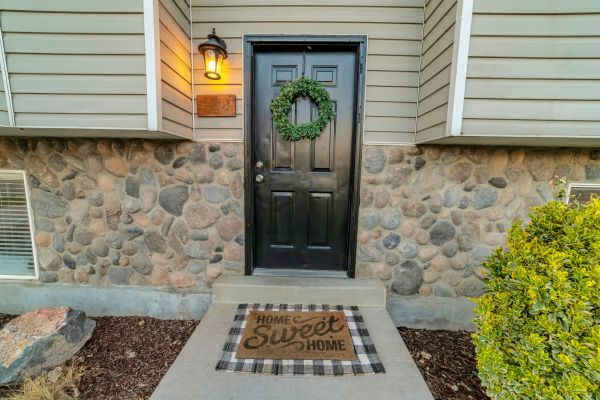 Stone Siding Replacement in Seattle